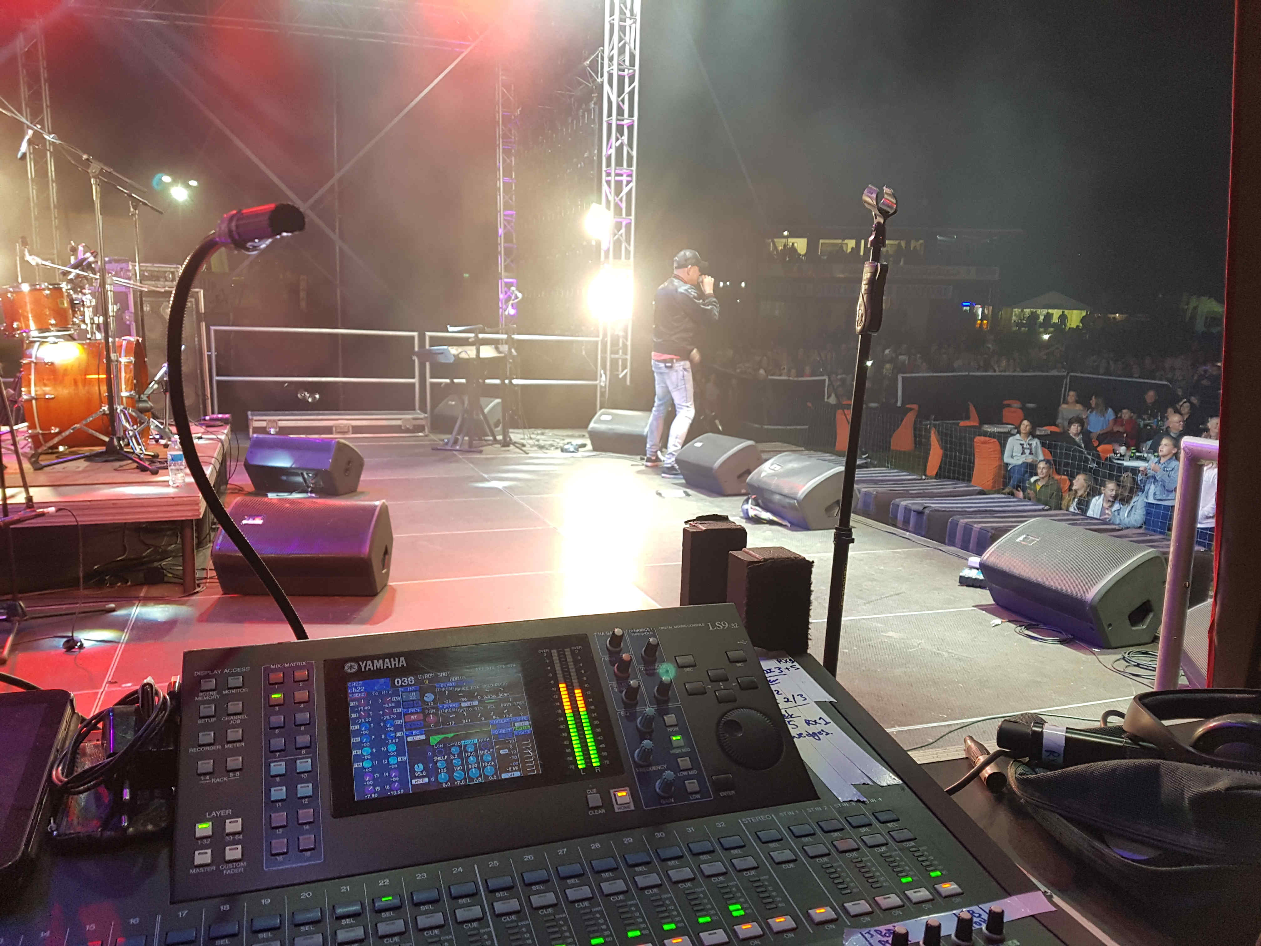 event5 Live show monitor engineer Live show Middleburg monitor engineer from Sounds Right Studio Records PTY LTD Springs